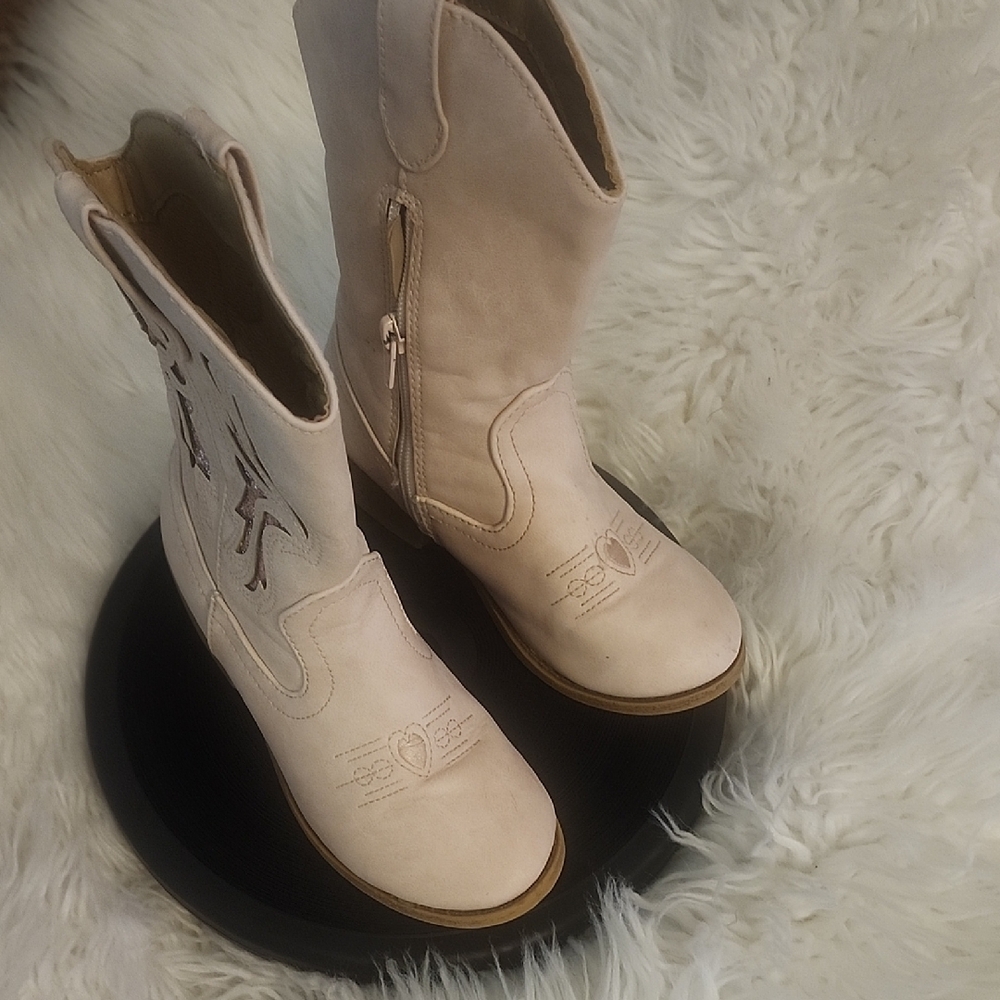 Dollhouse Cream Girls' Western Zip Boots with Heart Stitching